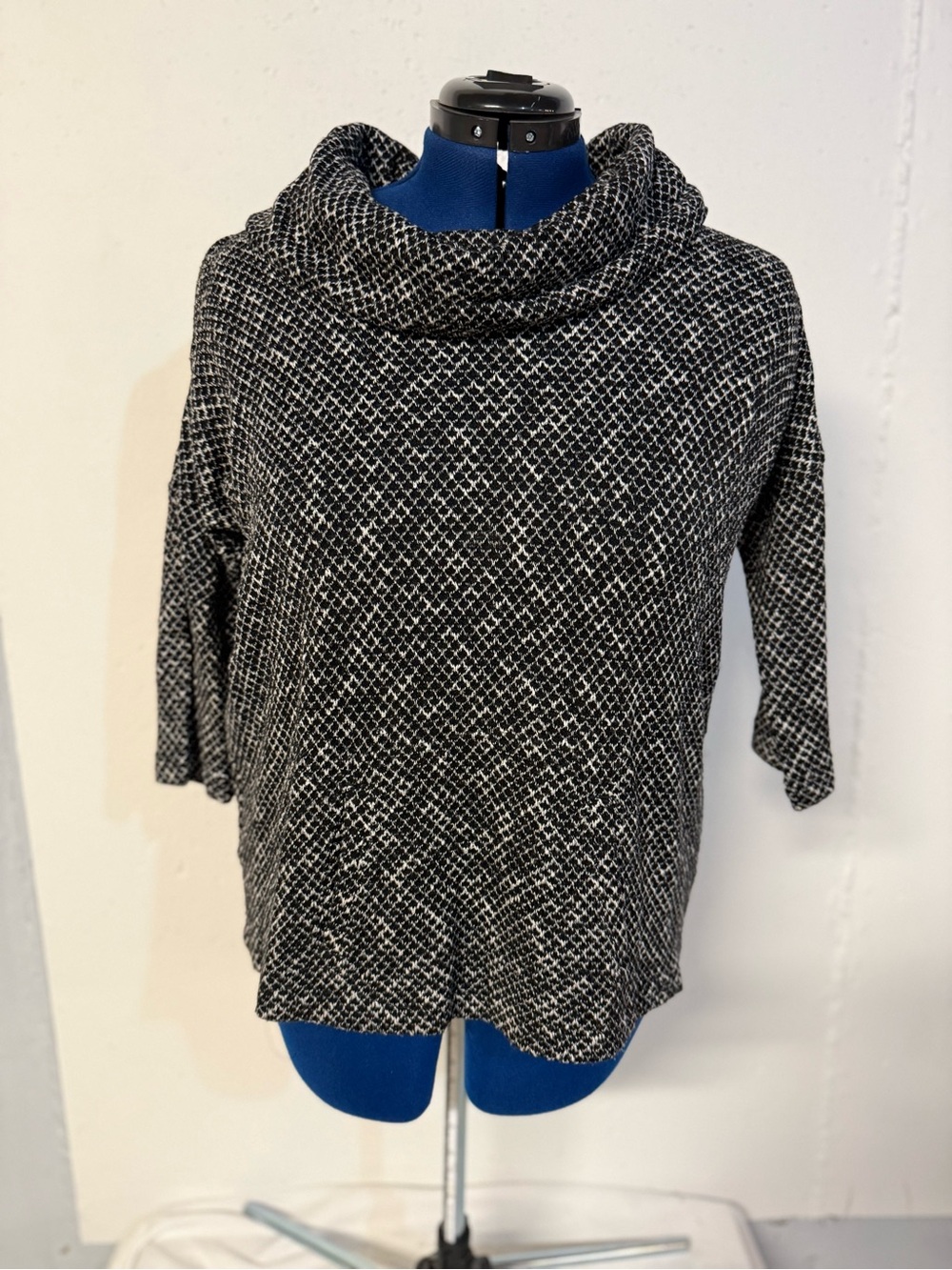 Ann Taylor/LOFT  Black & White Textured Cowl-Neck Pocket Sweater
